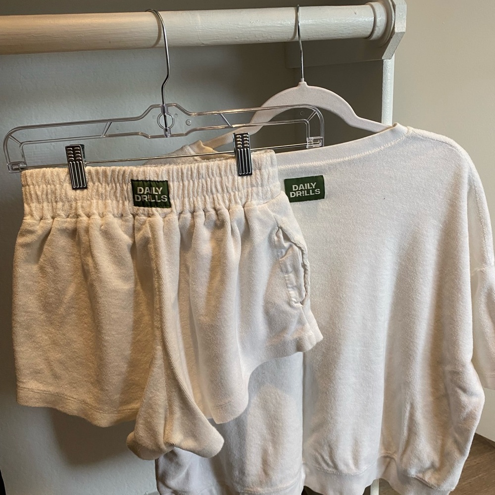 Daily Drills White Terrycloth Set